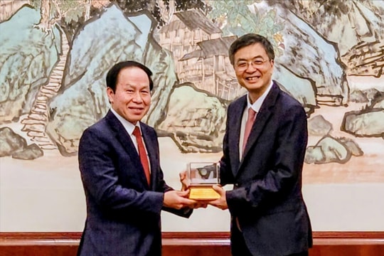 Hai Phong Party Secretary Le Tien Chau pays working visit to China’s Guangxi Zhuang Autonomous Region