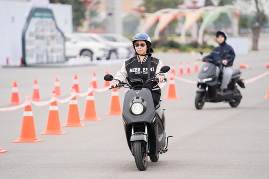 Xe máy điện VinFast ZGoo giá dưới 15 triệu đồng dành cho học sinh