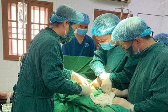 Trung tâm Y tế quân dân y Bạch Long Vĩ cấp cứu thành công ca bệnh thứ ba từ đầu năm đến nay