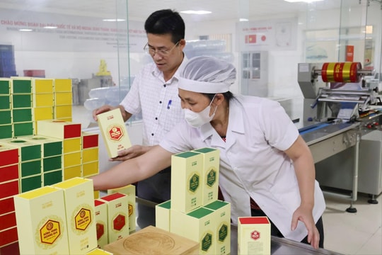 Đặc sản Hải Phòng lên kệ hàng Tết