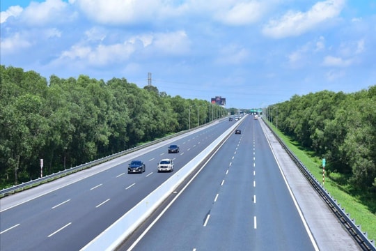 Siết an toàn trên các tuyến cao tốc