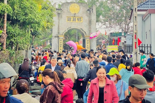 A unique once-a-year Tet market