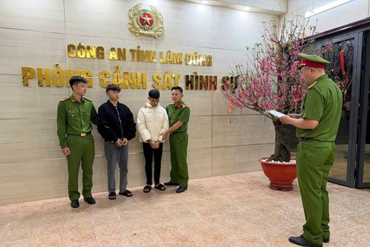 Hai đối tượng cướp giật tại tiệm vàng đêm giao thừa