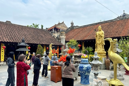 Nét đẹp lễ chùa đầu xuân