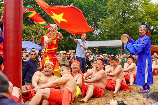 Tết Việt rộn ràng với các trò chơi dân gian truyền thống