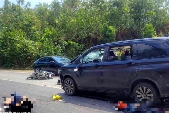 Tai nạn nghiêm trọng tại Quảng Trị làm 4 người thương vong