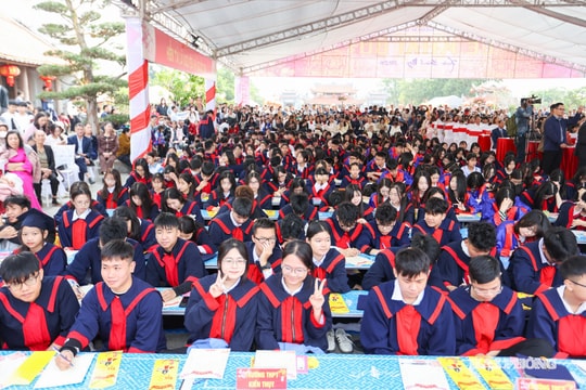 Over 500 students join Spring Calligraphy Festival in Hai Phong