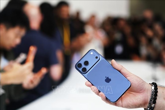 Kỷ nguyên smartphone sắp kết thúc vì AI?