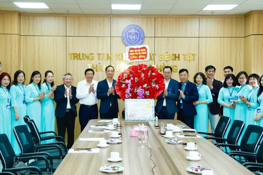 Biểu dương những đóng góp thầm lặng và cao quý của đội ngũ y, bác sĩ