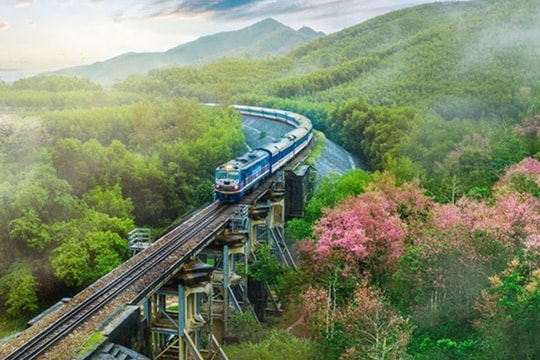 Tiết kiệm chi để đưa vào xây dựng tuyến đường sắt huyết mạch Lào Cai - Hà Nội - Hải Phòng