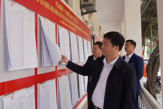 Cấp phát 195.000 tờ gấp tuyên truyền về công tác bầu cử