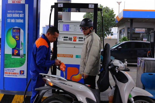 Bộ Công Thương yêu cầu không để gián đoạn cung ứng xăng dầu