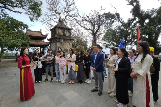 Famtrip Côn Sơn – Kiếp Bạc kết nối di sản thế giới, nâng tầm liên kết du lịch