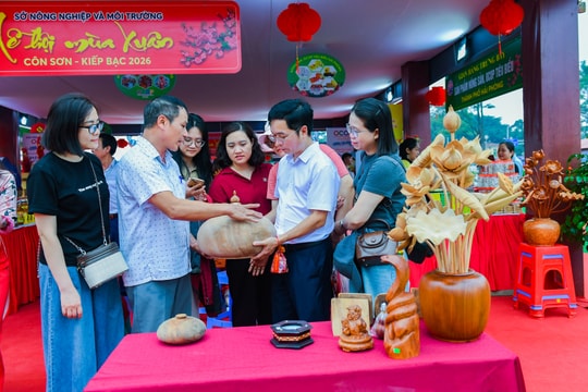 Trải nghiệm làng nghề tại Lễ hội mùa xuân Côn Sơn - Kiếp Bạc