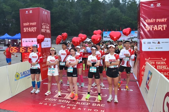 Gần 1.000 runner chinh phục cung đường di sản Côn Sơn - Kiếp Bạc