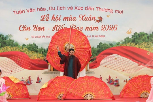 Nghệ thuật truyền thống níu chân du khách tại lễ hội Côn Sơn - Kiếp Bạc