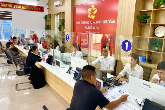 Cải cách hành chính với bàn nước, '4 xin, 4 luôn'... ở cơ sở