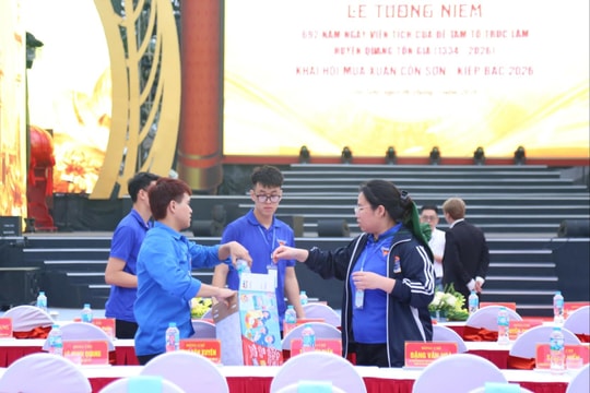 Sức trẻ tình nguyện tại Lễ hội mùa xuân Côn Sơn - Kiếp Bạc