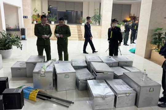 Bắt giám đốc công ty Quan Minh cùng nhiều vũ khí quân dụng và ma túy