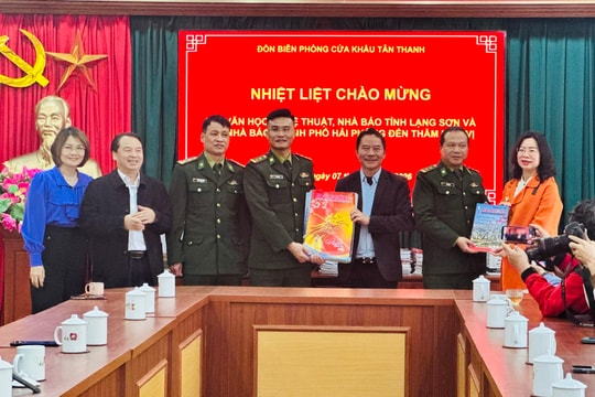 Hội Nhà báo thành phố Hải Phòng tổ chức chương trình về nguồn