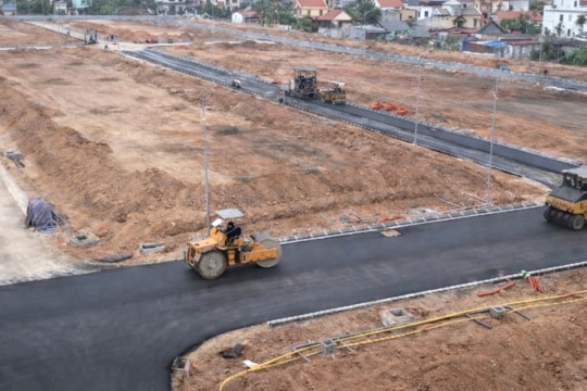 Duong Kinh resettlement area races to completion