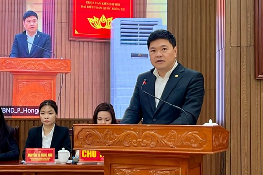 Ứng cử viên đại biểu HĐND thành phố tại đơn vị bầu cử số 4 tiếp xúc cử tri