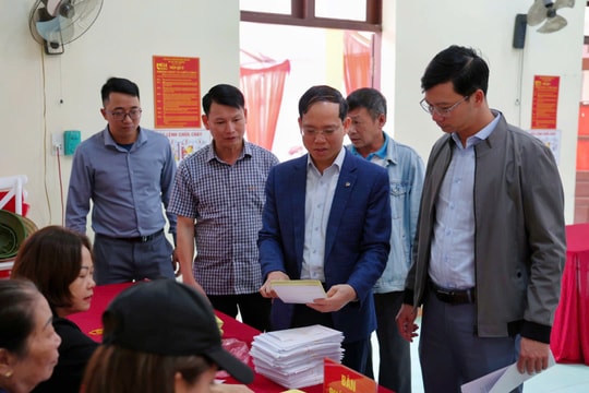Những người thầm lặng phía sau ngày bầu cử
