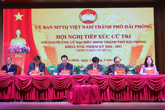 Ứng cử viên đại biểu HĐND thành phố Hải Phòng khóa XVII tiếp xúc cử tri tại đơn vị bầu cử số 11