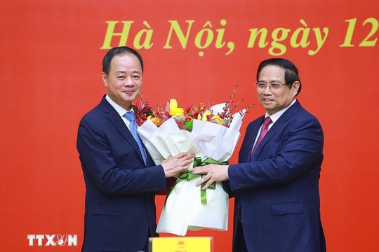 Trao quyết định bổ nhiệm Chủ tịch Viện Hàn lâm Khoa học và Công nghệ Việt Nam