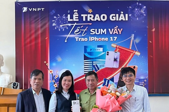 11 khách hàng VNPT tại Hải Phòng trúng thưởng iPhone 17