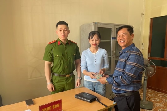 Trả lại 100 triệu đồng cho người đánh rơi