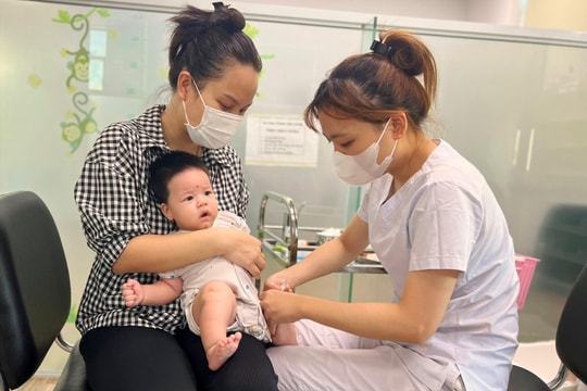 Đề xuất 3 trường hợp thuộc diện tiêm chủng bắt buộc từ 1/7