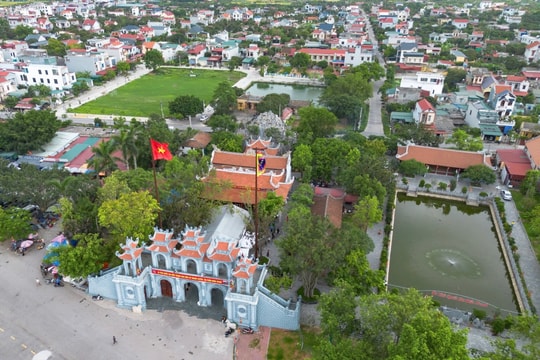Linh thiêng Đền Tranh