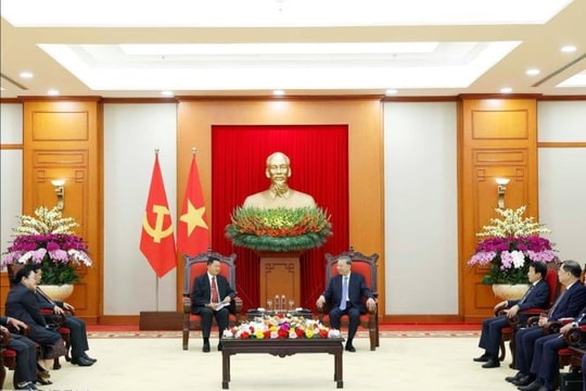 Tổng Bí thư Tô Lâm tiếp Bộ trưởng Bộ Công an Lào