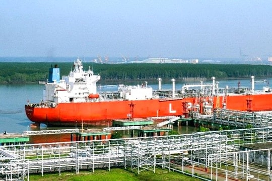 Phát triển hạ tầng năng lượng bền vững