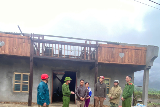 Mưa đá kèm dông lốc gây nhiều thiệt hại tại một số tỉnh vùng núi phía Bắc