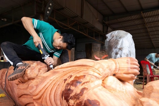 Craft villages provide stable jobs for tens of thousands of rural workers