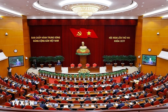 Bế mạc Hội nghị lần thứ 2 Ban Chấp hành Trung ương Đảng khóa XIV