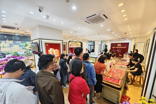 Giá vàng đồng loạt quay đầu giảm trong chiều 26/3