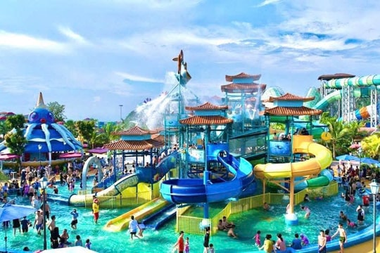 Người dân Hải Phòng có cơ hội vui chơi tại công viên nước ở Đồi Rồng với giá ưu đãi