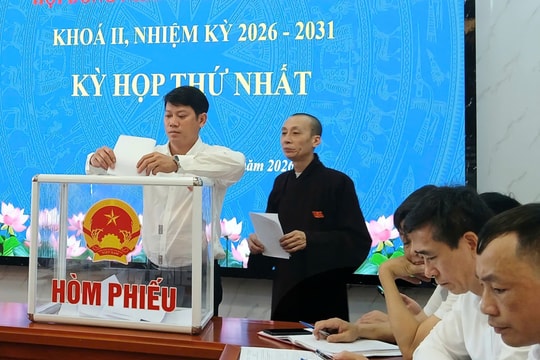 Đồng chí Hà Cảnh Dương tiếp tục được bầu giữ chức Chủ tịch HĐND xã Hồng Châu