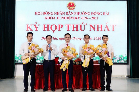 Đồng chí Nguyễn Anh Tuấn được bầu giữ chức Chủ tịch HĐND phường Đông Hải khoá II