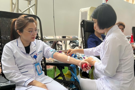 Khai trương điểm hiến máu cố định 'Giọt hồng VP MED' tại Bệnh viện VPMED Tân Hưng