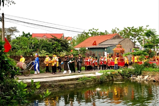 Khai hội truyền thống đình Thạch Lỗi