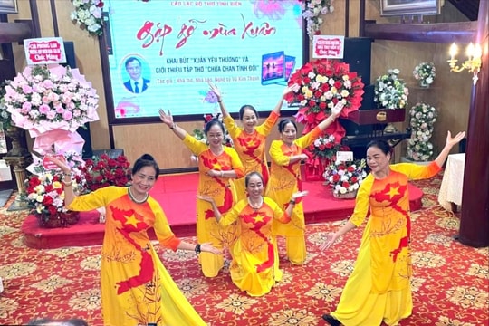 'Mùa vàng' của thi ca Hải Phòng