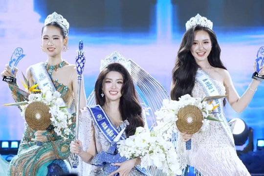 Phan Phương Oanh đăng quang Hoa hậu Thế giới Việt Nam 2025