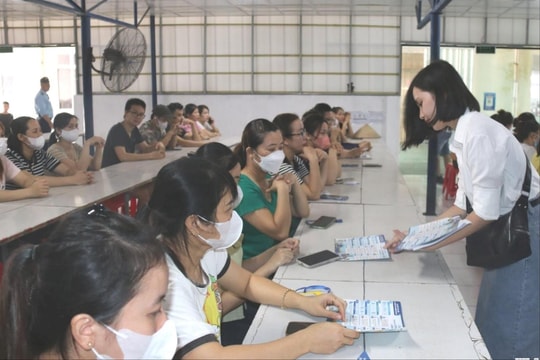 Công đoàn đồng hành lao động nữ