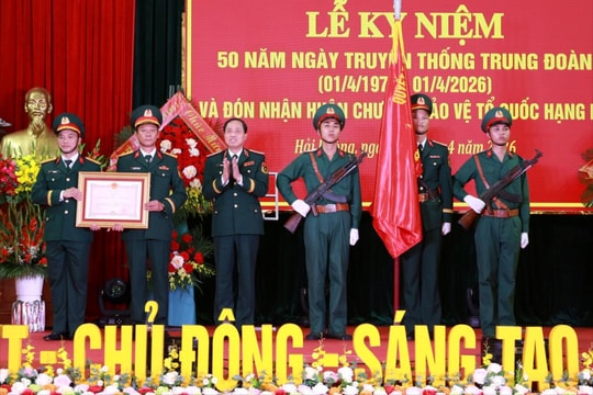 Trung đoàn 836 đón nhận Huân chương Bảo vệ Tổ quốc hạng ba