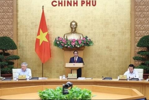 Phiên họp Chính phủ thường kỳ tháng 3 và Hội nghị trực tuyến Chính phủ với địa phương