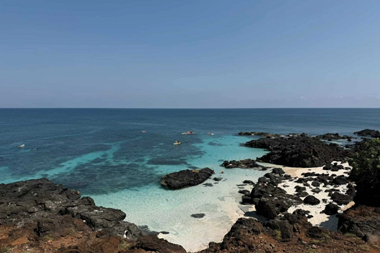 Hòn đảo hoang sơ được ví như 'Maldives của Việt Nam'